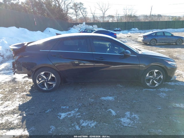 2023 Hyundai Elantra Limited მანქანა იყიდება აუქციონზე, vin: KMHLP4AG8PU522594, აუქციონის ნომერი: 44278098