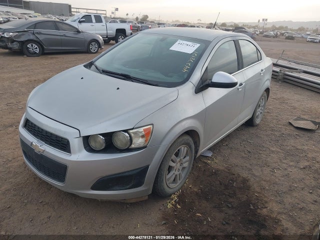1G1JC5SH3E4228935 Chevrolet Sonic Lt Auto