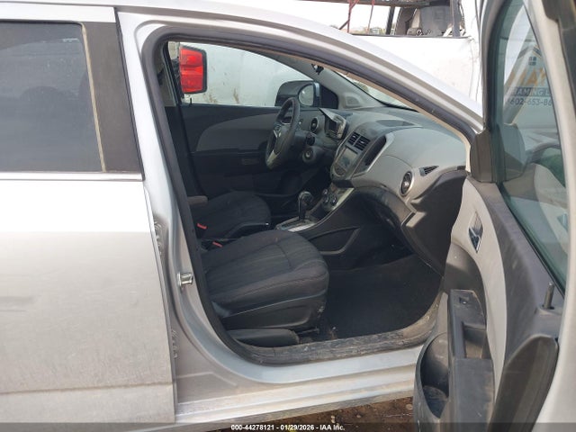 1G1JC5SH3E4228935 Chevrolet Sonic Lt Auto