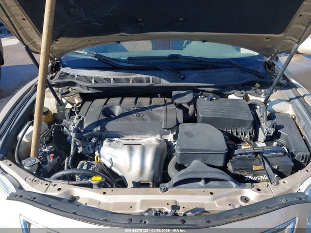 44278132 :رقم المزاد ، 4T1BF3EK3BU770297 vin ، 2011 Toyota Camry Le مزاد بيع