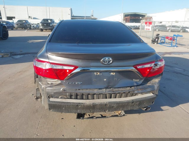 4T1BF1FK1HU432487 Toyota CAMRY SE