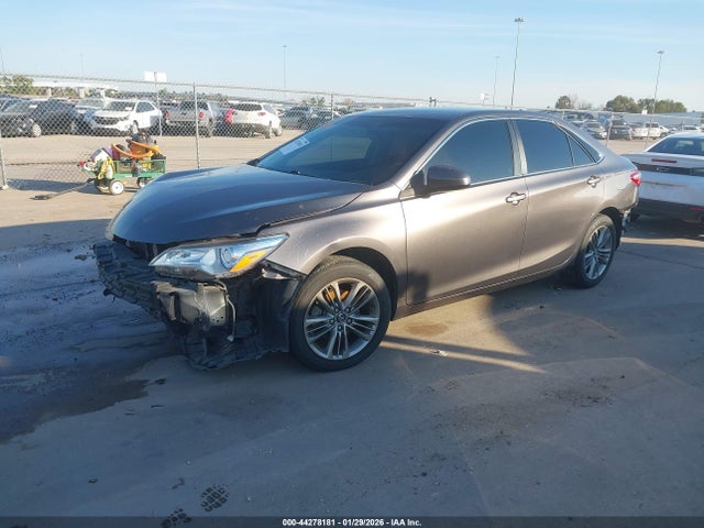 4T1BF1FK1HU432487 Toyota CAMRY SE