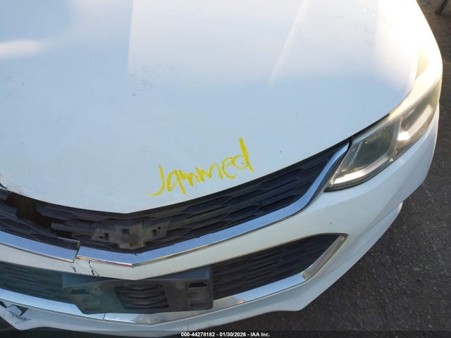 1G1BC5SM0J7200956 Chevrolet Cruze Ls Auto