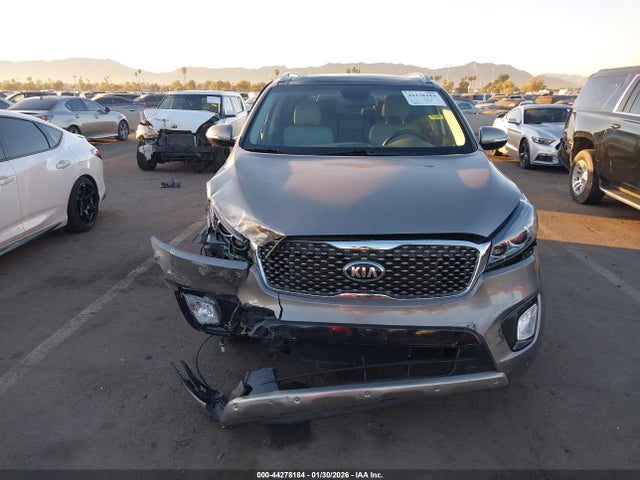 5XYPK4A52JG370940 KIA Sorento 3.3l Sx