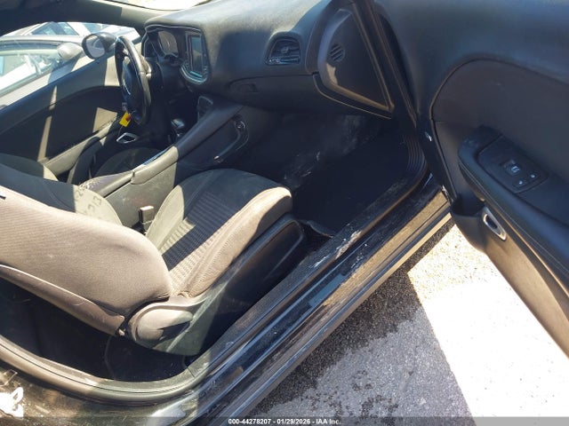 Dodge Challenger 2016 2C3CDZAG3GH331652 Image 5