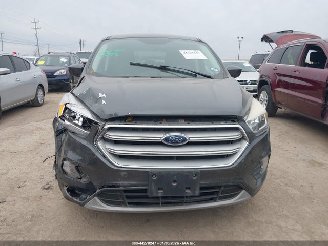 1FMCU0GD4KUA17613 Ford ESCAPE SE
