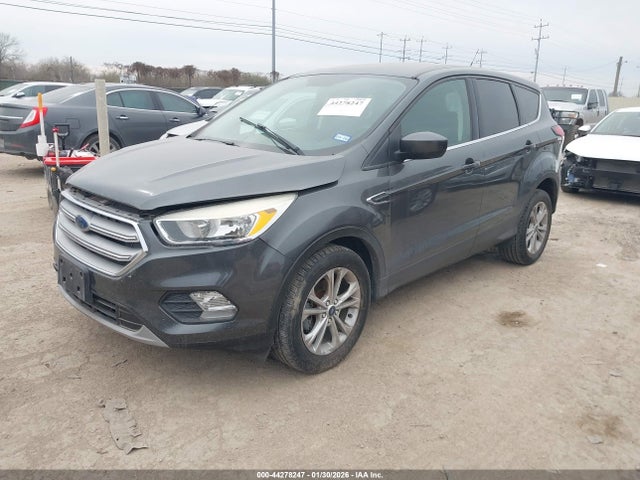 1FMCU0GD4KUA17613 Ford ESCAPE SE