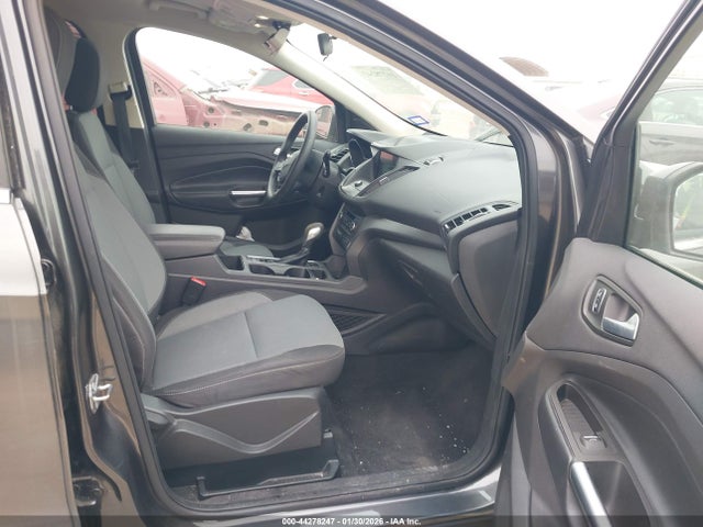 1FMCU0GD4KUA17613 Ford ESCAPE SE