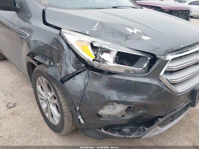 1FMCU0GD4KUA17613 Ford ESCAPE SE