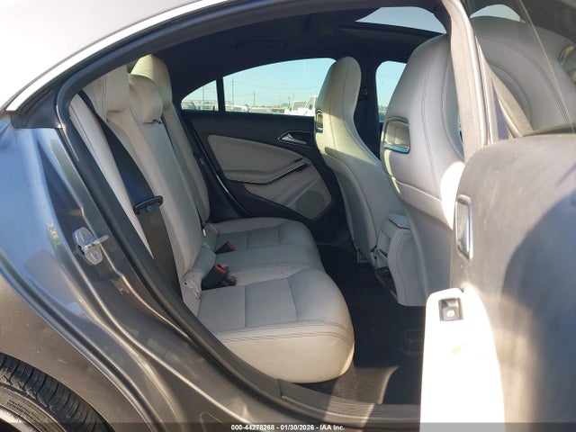 Mercedes-Benz CLA 250 2014 WDDSJ4EB7EN055438 Image 8