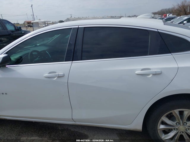 1G1ZD5ST8KF108455 Chevrolet MALIBU LT