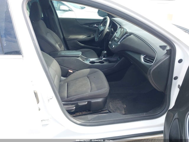 1G1ZD5ST8KF108455 Chevrolet MALIBU LT
