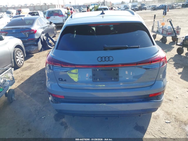 WA1KUBFZ8TP001403 Audi Q4 E-tron Premium 55 Quattro
