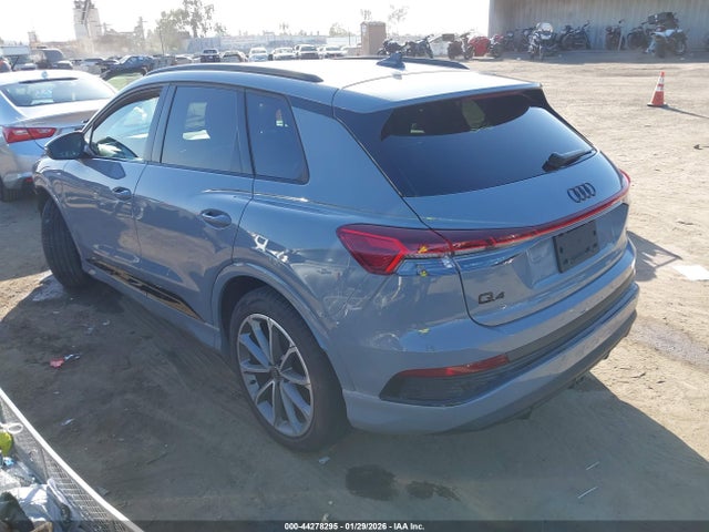 WA1KUBFZ8TP001403 Audi Q4 E-tron Premium 55 Quattro