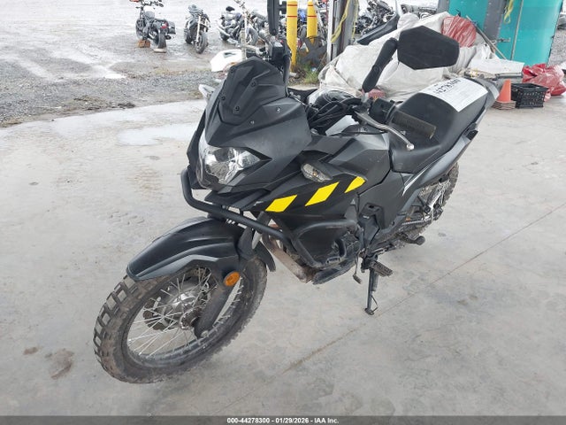 JKALE8B13LDA02905 Kawasaki Kle300 B