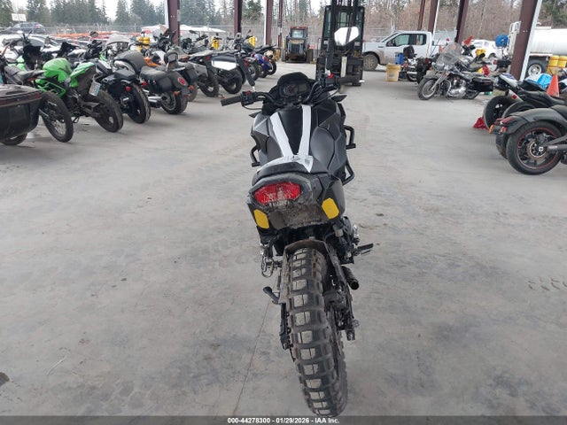 JKALE8B13LDA02905 Kawasaki Kle300 B