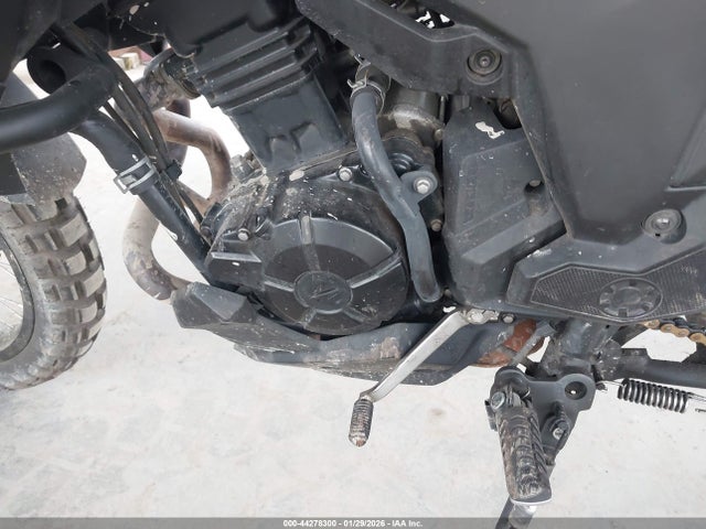 JKALE8B13LDA02905 Kawasaki Kle300 B