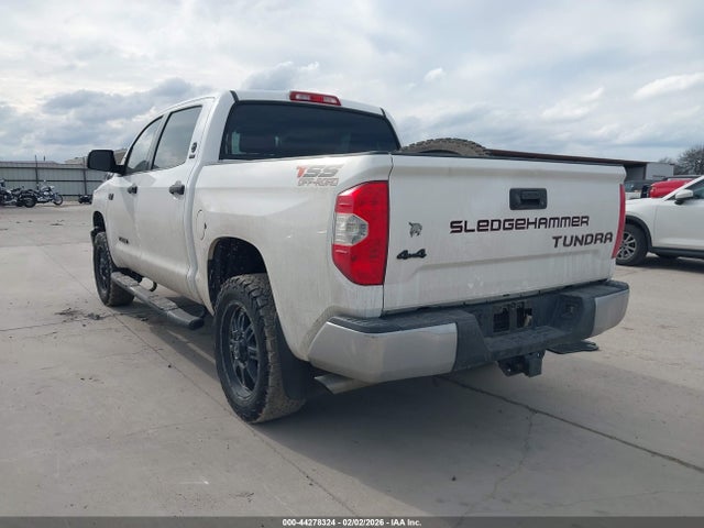 2016 TOYOTA TUNDRA 5TFDW5F14GX550929 Photo 2