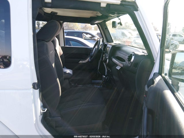 1C4AJWBG5HL603065 Jeep Wrangler Sahara 4x4