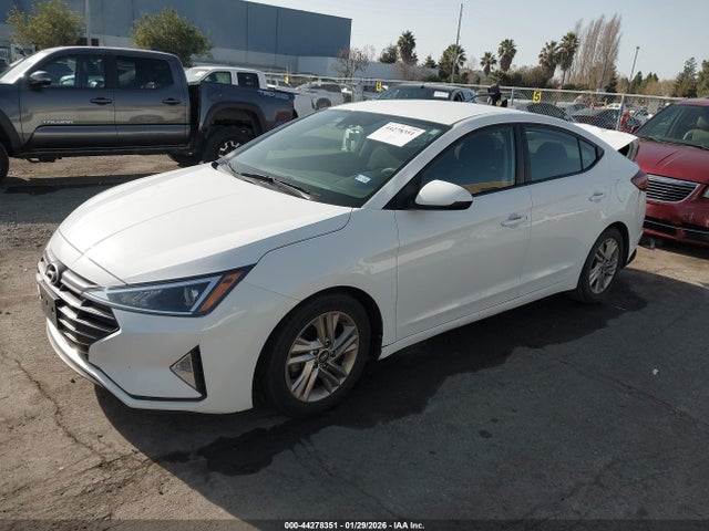 5NPD84LFXKH403202 Hyundai ELANTRA SEL