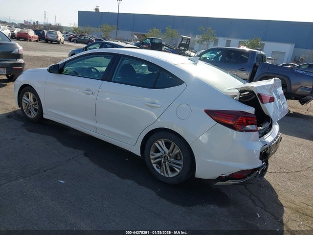 5NPD84LFXKH403202 Hyundai ELANTRA SEL