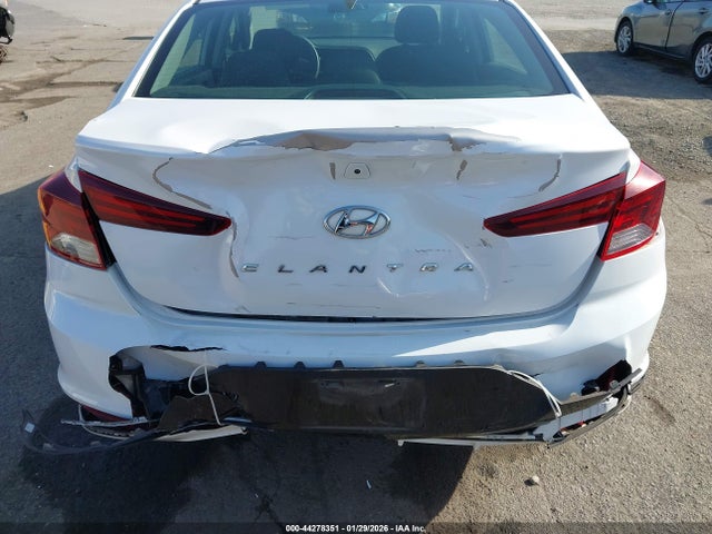 5NPD84LFXKH403202 Hyundai ELANTRA SEL