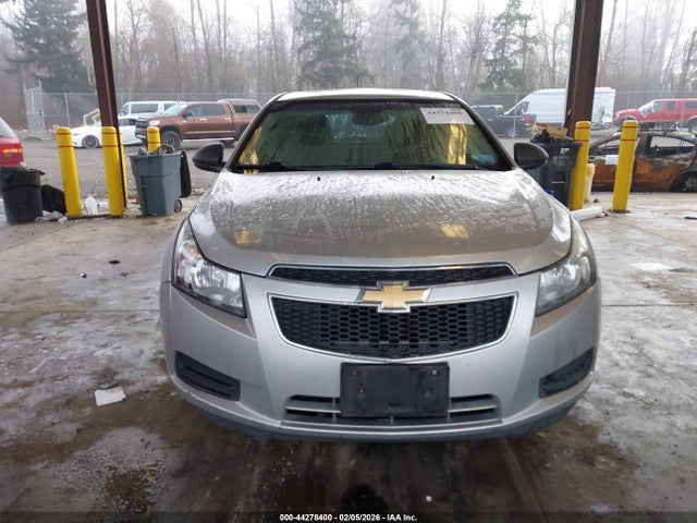 1G1PA5SGXE7115540 Chevrolet Cruze Ls Auto