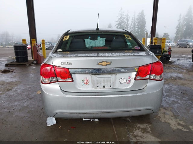 1G1PA5SGXE7115540 Chevrolet Cruze Ls Auto