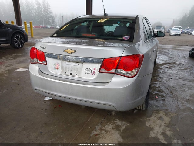 1G1PA5SGXE7115540 Chevrolet Cruze Ls Auto