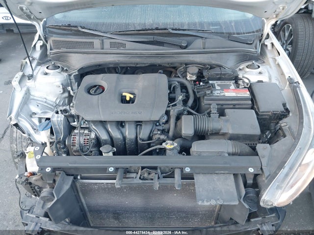 3KPF24AD1KE084126 KIA Forte Lxs