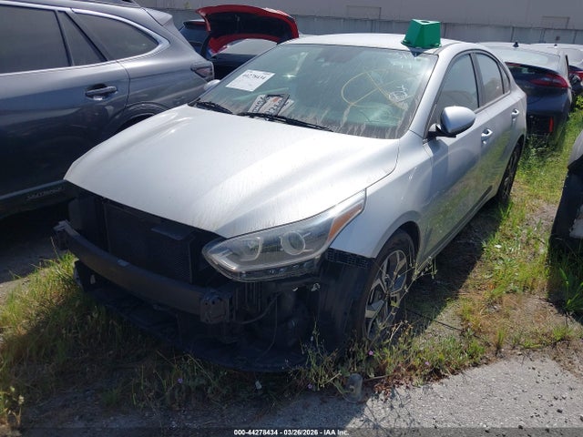 3KPF24AD1KE084126 KIA Forte Lxs