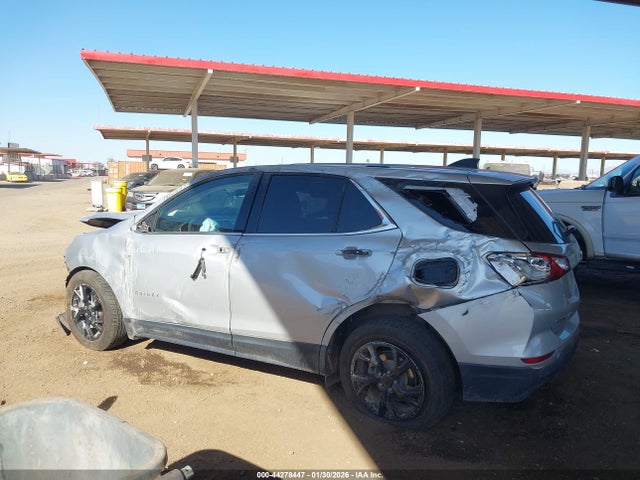 2GNAXKEX1J6227120 Chevrolet EQUINOX LT