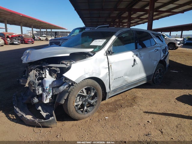 2GNAXKEX1J6227120 Chevrolet EQUINOX LT