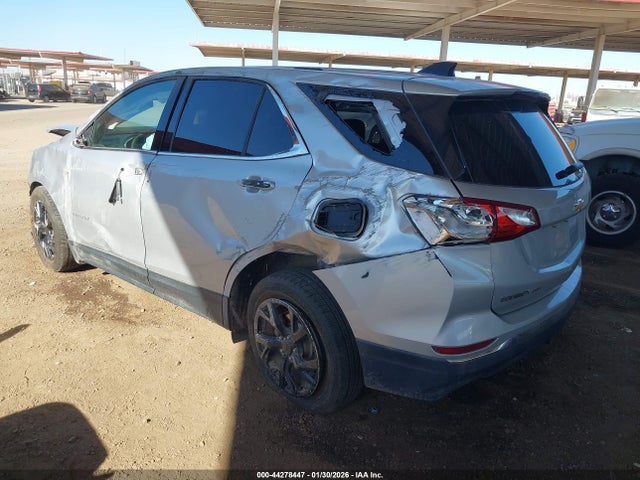 2GNAXKEX1J6227120 Chevrolet EQUINOX LT
