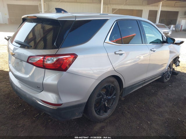 2GNAXKEX1J6227120 Chevrolet EQUINOX LT