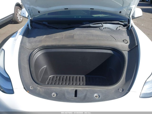 2020 TESLA MODEL Y 5YJYGDEF7LF001963 Photo 9
