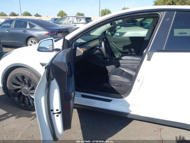 2020 TESLA MODEL Y 5YJYGDEF7LF001963 Photo 4