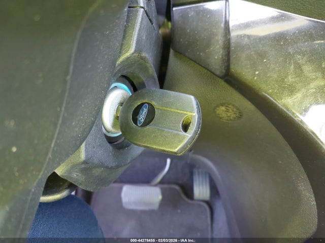 1FMCU0GD6HUA81211 Ford ESCAPE SE