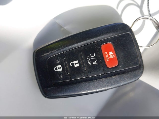 JTDKAMFP1M3177940 Toyota Prius Prime Le