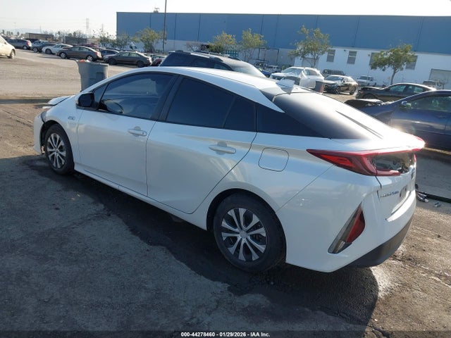 JTDKAMFP1M3177940 Toyota Prius Prime Le