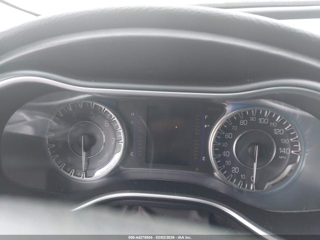 44278504 :رقم المزاد ، 1C3CCCABXFN579360 vin ، 2015 Chrysler 200 Limited مزاد بيع
