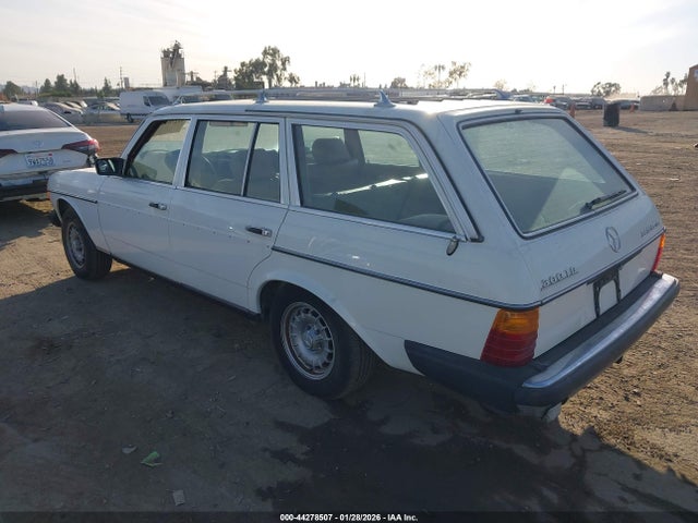 1984 MERCEDES-BENZ 300 WDBAB93AXEF022839 Photo 2