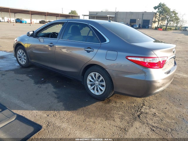 4T1BD1FK8HU215797 Toyota Camry Hybrid Le
