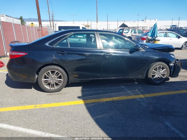 4T1BF1FKXHU398579 Toyota CAMRY SE