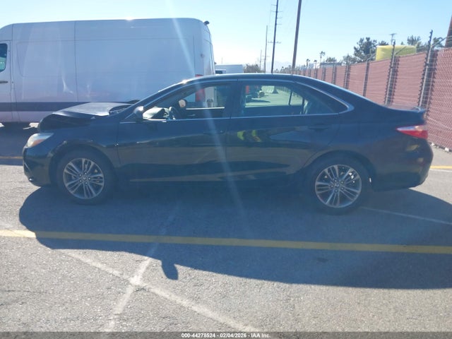 4T1BF1FKXHU398579 Toyota CAMRY SE