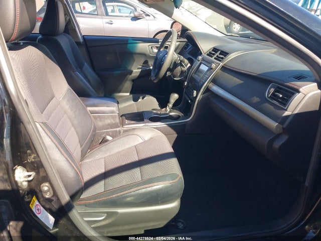 4T1BF1FKXHU398579 Toyota CAMRY SE