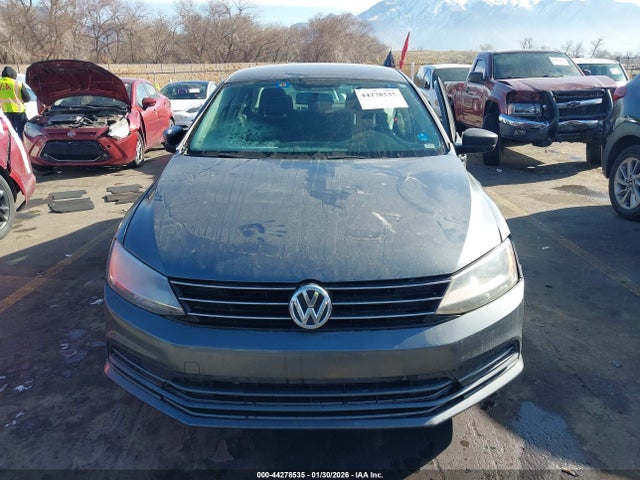 3VW2K7AJ9FM230612 Volkswagen Jetta 2.0l S
