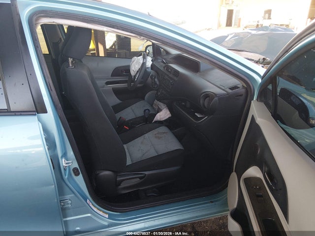 JTDKDTB31E1062241 Toyota Prius C Two