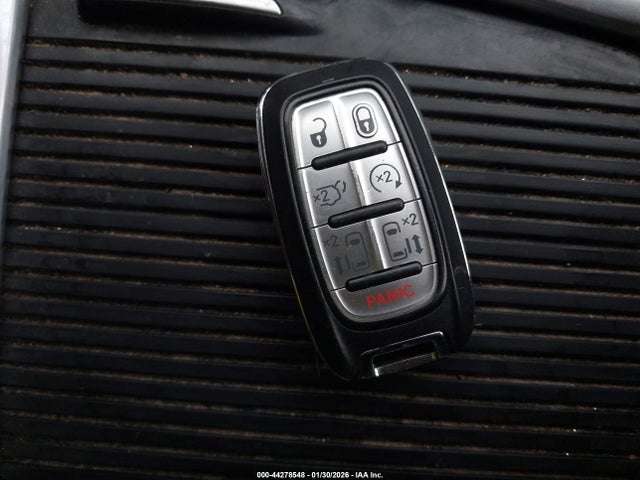 2C4RC1GG1JR185741 Chrysler Pacifica Limited