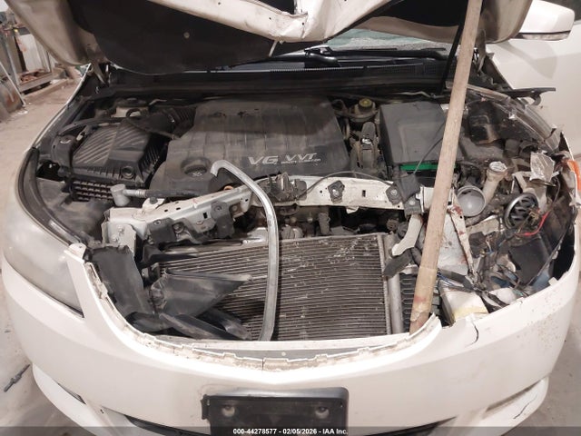 44278577 :رقم المزاد ، 1G4GC5GD4BF321823 vin ، 2011 Buick Lacrosse Cxl مزاد بيع